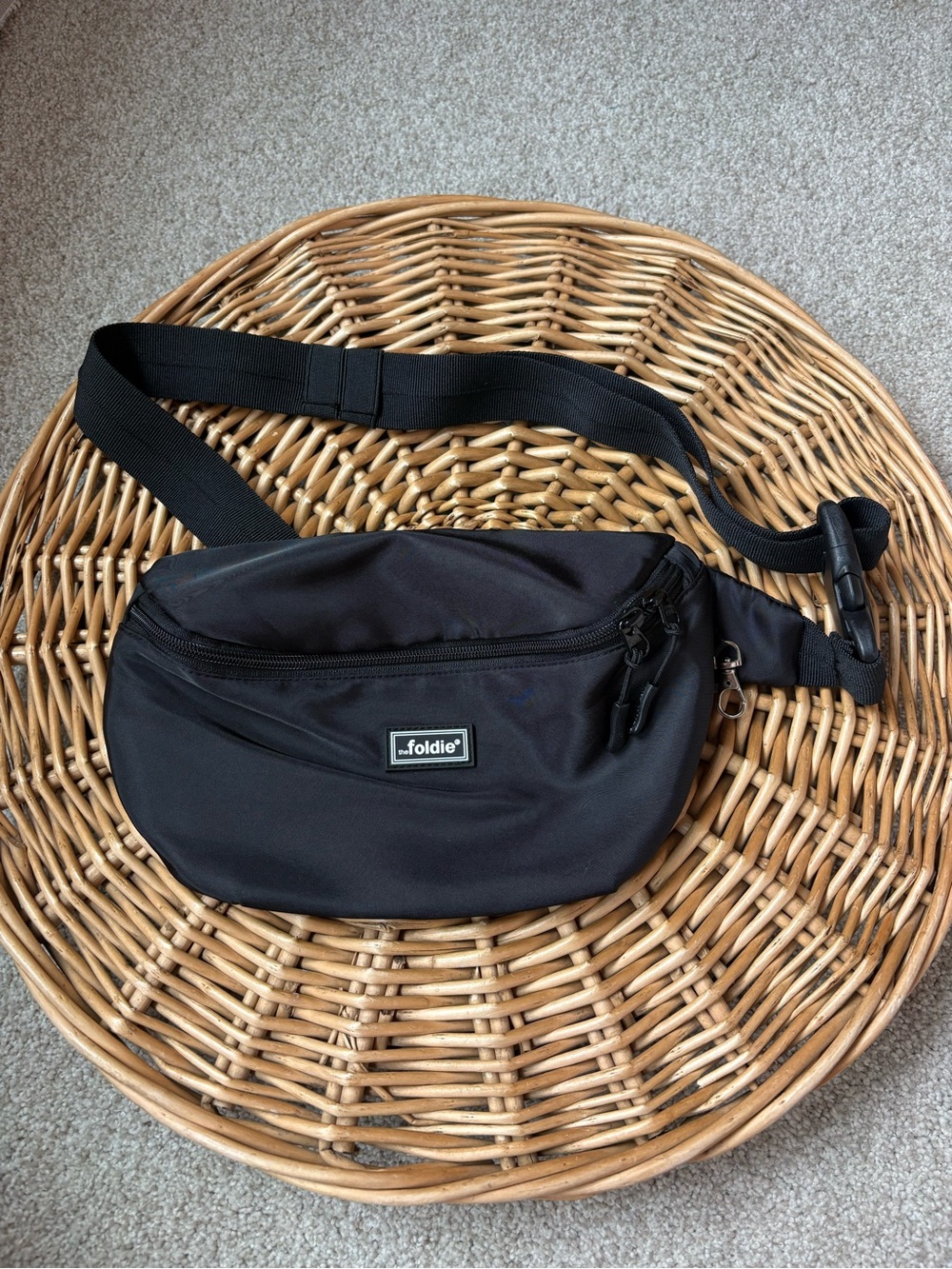 The Foldie Black Foldable Travel Hands Free Cut Resistant Crossbody - Picture 6 of 10